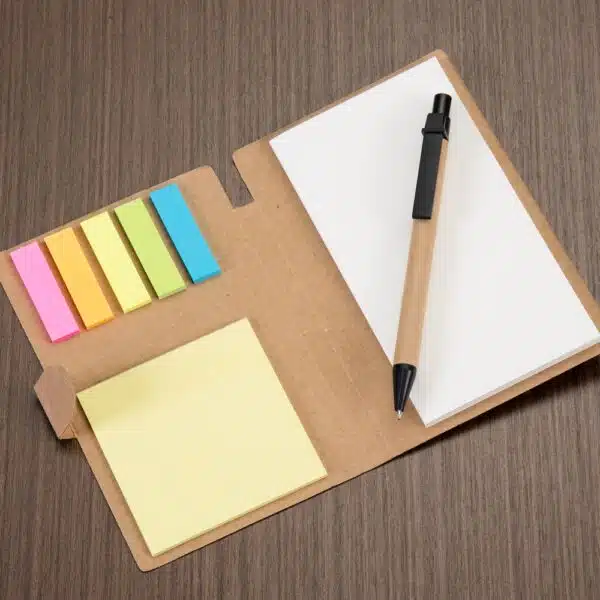 Caderno de anotações kraft com logo silk 1 cor brinde