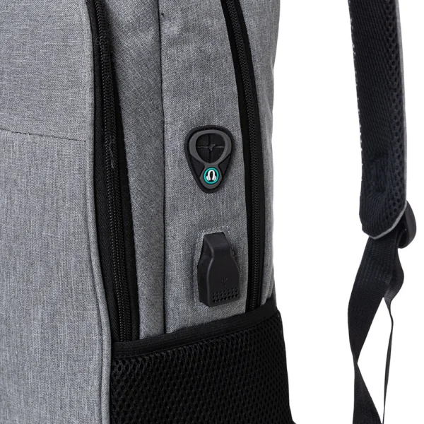 Mochila cinza personalizada com placa metal corporativa