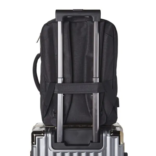 Mochila poliéster preta personalizada para empresa