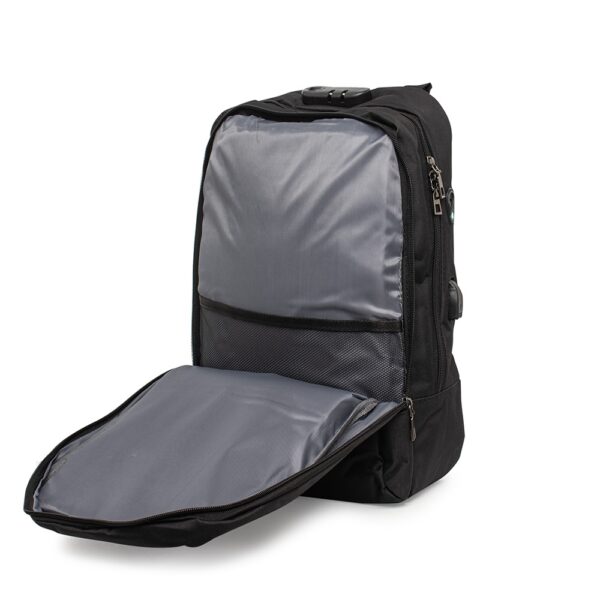 Brinde corporativo mochila preta com placa de metal