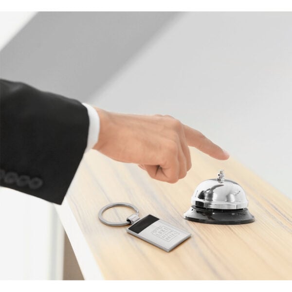 Chaveiro corporativo metal preto personalizado com marca empresa