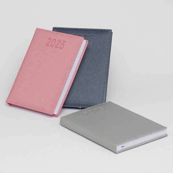Agenda personalizada diária couro 20x14 cm corporativa
