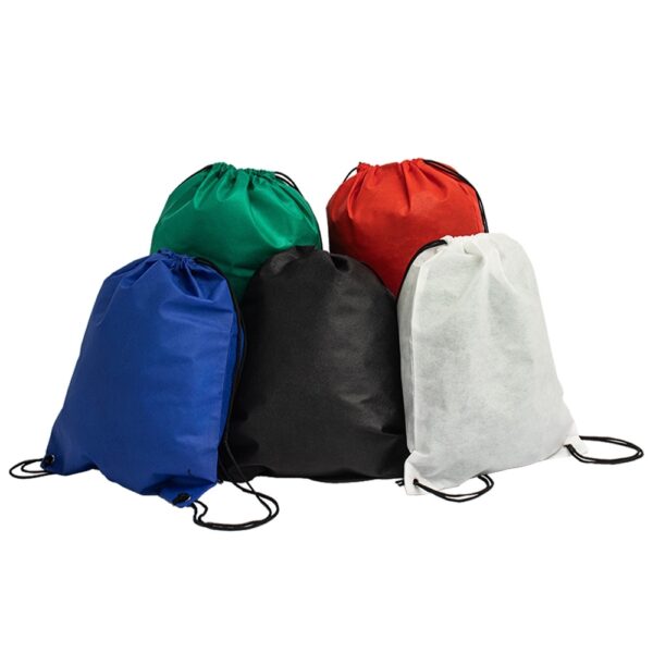 Mochila saco corporativa TNT verde para brindes