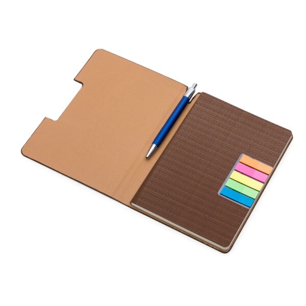 Caderno corporativo azul com pauta e logo da empresa