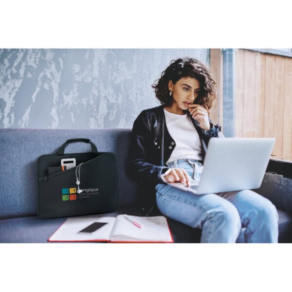 Capa soft shell notebook 14 preta brinde empresarial com logo
