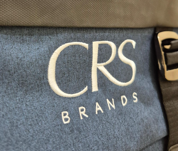 Bordado personalizado — CRS Brands