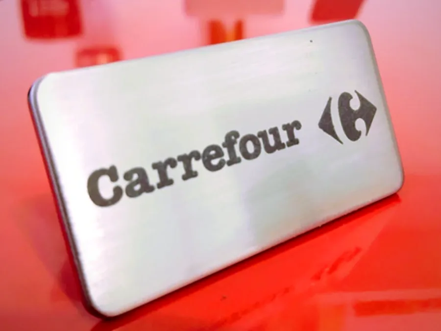 Placa de metal personalizada — Carrefour