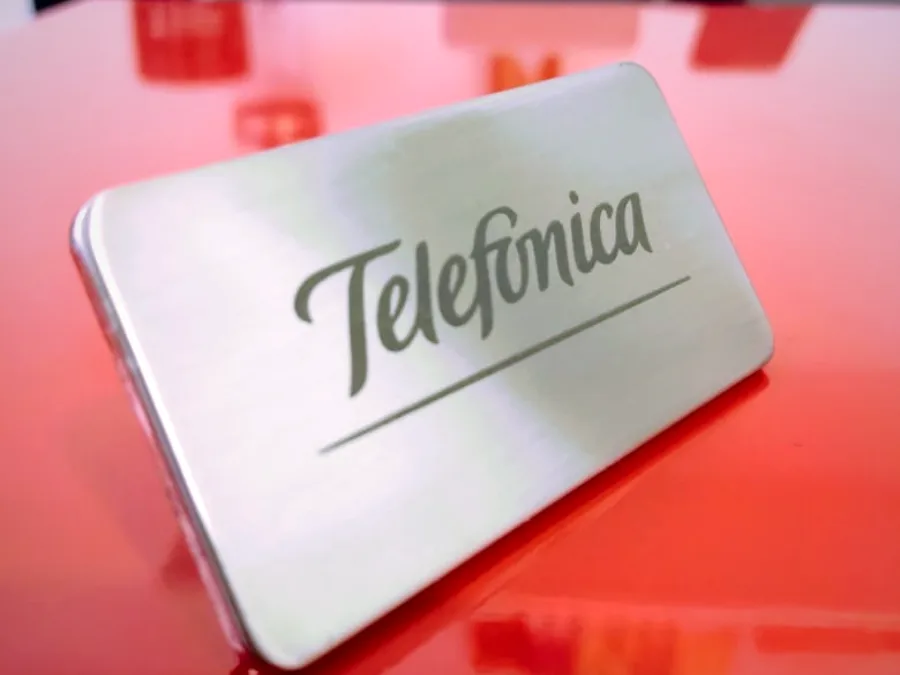 Placa de metal personalizada — Telefônica