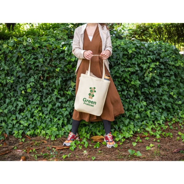 Ecobag Personalizada Algodão Reciclado 220g/m² 42x38cm Ambientada